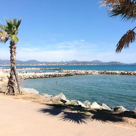 Apartment Joli A 50m De La Plage A 88281